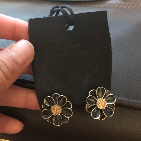 Urban Outfitters Jewelry - NWT Black Flower Earrings UO